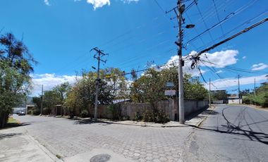Terreno 10.500 M2. para Conjunto Residencial. Sector Tumbaco - Churoloma.