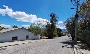 Terreno 10.500 M2. para Conjunto Residencial. Sector Tumbaco - Churoloma.
