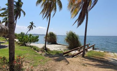 VILLA EN VENTA CONDOMINIO CON ACCESO A LA LAGUNA ACAPULCO