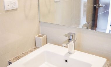 【FOR RENT! 】8 Newtown Boulevard 1BR, Mactan Lapu-lapu City with very nice view!