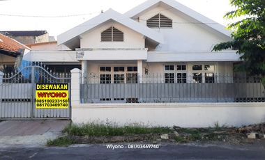 Rumah disewakan di Jawa Timur, Surabaya