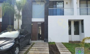 RENTA Casa AMUEBLADA en Juriquilla Santa Fe