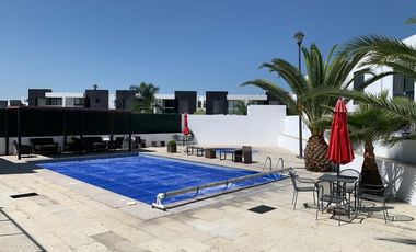 RENTA Casa AMUEBLADA en Juriquilla Santa Fe