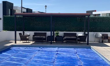 RENTA Casa AMUEBLADA en Juriquilla Santa Fe