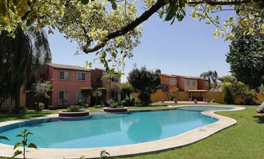 CASA EN VENTA EN LA CAMPIÑA TETECALITA MORELOS ESQUINA Y TERRENO PROPIO