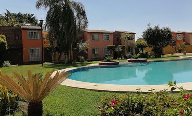 CASA EN VENTA EN LA CAMPIÑA TETECALITA MORELOS ESQUINA Y TERRENO PROPIO