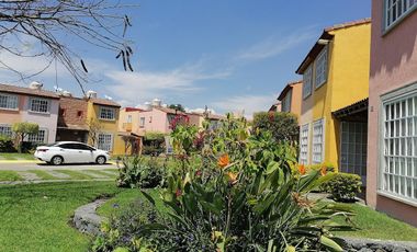 CASA EN VENTA EN LA CAMPIÑA TETECALITA MORELOS ESQUINA Y TERRENO PROPIO
