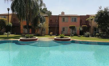CASA EN VENTA EN LA CAMPIÑA TETECALITA MORELOS ESQUINA Y TERRENO PROPIO