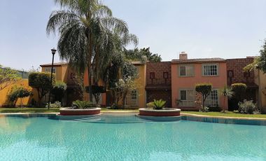 CASA EN VENTA EN LA CAMPIÑA TETECALITA MORELOS ESQUINA Y TERRENO PROPIO