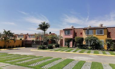 CASA EN VENTA EN LA CAMPIÑA TETECALITA MORELOS ESQUINA Y TERRENO PROPIO