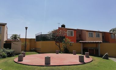 CASA EN VENTA EN LA CAMPIÑA TETECALITA MORELOS ESQUINA Y TERRENO PROPIO