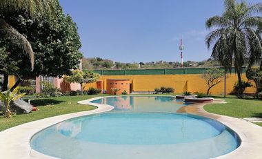 CASA EN VENTA EN LA CAMPIÑA TETECALITA MORELOS ESQUINA Y TERRENO PROPIO
