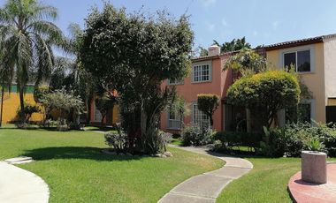 CASA EN VENTA EN LA CAMPIÑA TETECALITA MORELOS ESQUINA Y TERRENO PROPIO