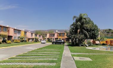 CASA EN VENTA EN LA CAMPIÑA TETECALITA MORELOS ESQUINA Y TERRENO PROPIO