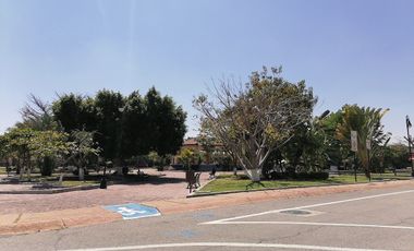 CASA EN VENTA EN LA CAMPIÑA TETECALITA MORELOS ESQUINA Y TERRENO PROPIO