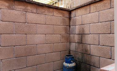 CASA EN VENTA EN LA CAMPIÑA TETECALITA MORELOS ESQUINA Y TERRENO PROPIO