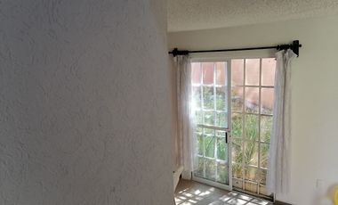 CASA EN VENTA EN LA CAMPIÑA TETECALITA MORELOS ESQUINA Y TERRENO PROPIO