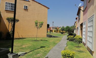 CASA EN VENTA EN LA CAMPIÑA TETECALITA MORELOS ESQUINA Y TERRENO PROPIO
