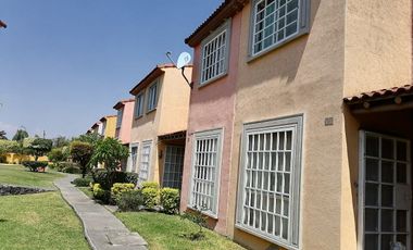 CASA EN VENTA EN LA CAMPIÑA TETECALITA MORELOS ESQUINA Y TERRENO PROPIO