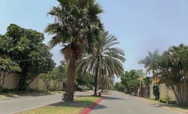 CASA EN VENTA EN LA CAMPIÑA TETECALITA MORELOS ESQUINA Y TERRENO PROPIO
