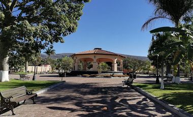 CASA EN VENTA EN LA CAMPIÑA TETECALITA MORELOS ESQUINA Y TERRENO PROPIO