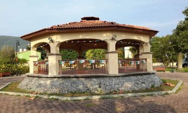 CASA EN VENTA EN LA CAMPIÑA TETECALITA MORELOS ESQUINA Y TERRENO PROPIO
