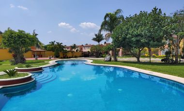 CASA EN VENTA EN LA CAMPIÑA TETECALITA MORELOS ESQUINA Y TERRENO PROPIO