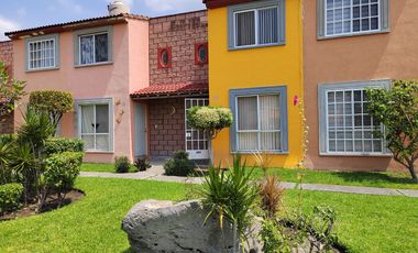 CASA EN VENTA EN LA CAMPIÑA TETECALITA MORELOS ESQUINA Y TERRENO PROPIO