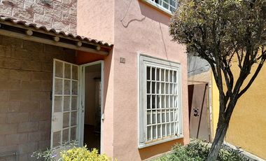 CASA EN VENTA EN LA CAMPIÑA TETECALITA MORELOS ESQUINA Y TERRENO PROPIO