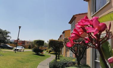 CASA EN VENTA EN LA CAMPIÑA TETECALITA MORELOS ESQUINA Y TERRENO PROPIO