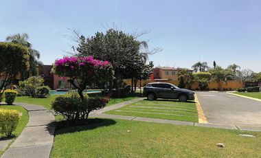 CASA EN VENTA EN LA CAMPIÑA TETECALITA MORELOS ESQUINA Y TERRENO PROPIO