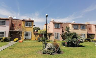 CASA EN VENTA EN LA CAMPIÑA TETECALITA MORELOS ESQUINA Y TERRENO PROPIO
