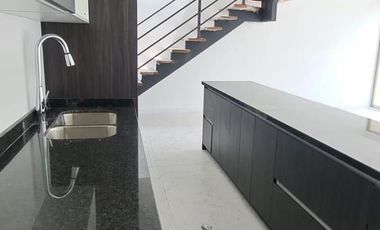 RENTA DE CASA DE TRES DORMITORIOS A ESTRENAR SECTOR EL NACIONAL