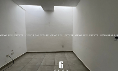 CASA EN RENTA EN ZONA RELIZ FRENTE A PARQUE