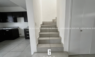 CASA EN RENTA EN ZONA RELIZ FRENTE A PARQUE