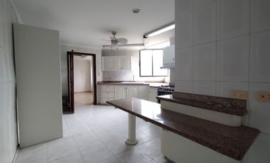 Apartamento en arriendo en Alto Prado.