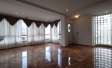 Apartamento en arriendo en Alto Prado.