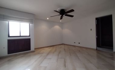 Apartamento en arriendo en Alto Prado.