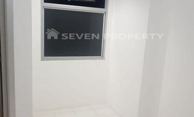 Lantai 25 Kaliana: Kamar Unfurnished dengan Pemandangan Indah. P3.90.07.24.