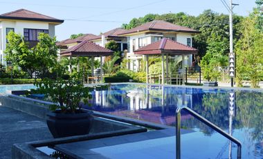 2 BR House fronting by the swimming pool in Zen Residences of Vizkaya Subdivision, Lower Calajoan, Minglanilla, Cebu