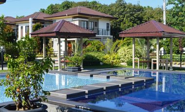 2 BR House fronting by the swimming pool in Zen Residences of Vizkaya Subdivision, Lower Calajoan, Minglanilla, Cebu