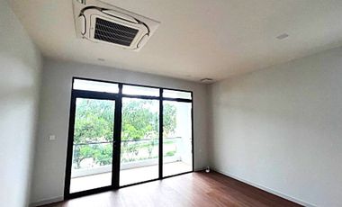 #บ้านให้เช่าหลังหัวมุม ใกล้คลับเฮ้าส์ ย่านบางนาตราด ใกล้แหล่ง Shopping โรงเรียน สนามบินสุวรรณภูมิ