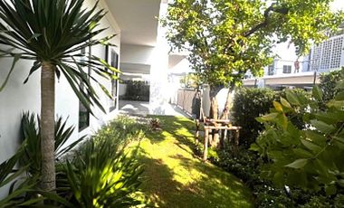 #บ้านให้เช่าหลังหัวมุม ใกล้คลับเฮ้าส์ ย่านบางนาตราด ใกล้แหล่ง Shopping โรงเรียน สนามบินสุวรรณภูมิ