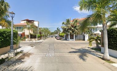 Oportunidad Única Cerca De La Playa!! Casa En Remate Bancario En Puerto Vallarta!!