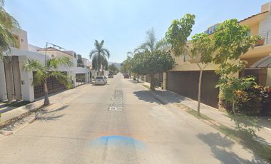 Oportunidad Única Cerca De La Playa!! Casa En Remate Bancario En Puerto Vallarta!!