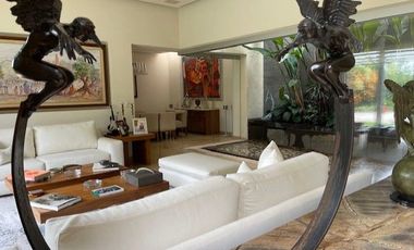 CASA EN VENTA ZONA SUR EN EXCLUSIVO FRACCIONAMIENTO EN CUERNAVACA, MORELOS.