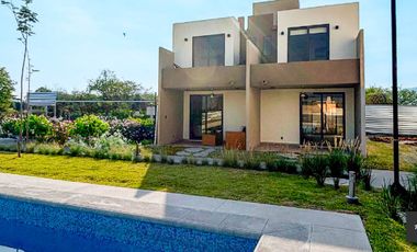 Casa en Morelos con 2 niveles