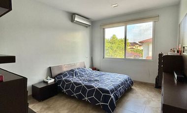Samborondon, Vendo/alquila Hermosa Casa 6 Dorm. Amoblada con Piscina