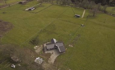En Condominio se vende excelente casa nueva de 140m2 en Parcela de 5000m2, Panguipulli