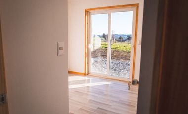 En Condominio se vende excelente casa nueva de 140m2 en Parcela de 5000m2, Panguipulli